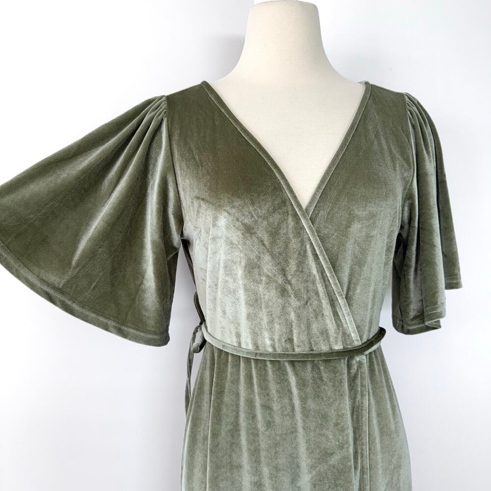 Baltic Born Meghan Velvet Wrap Maxi Dress Sage Green Short Bell Sleeves L NWT - Picture 4 of 13